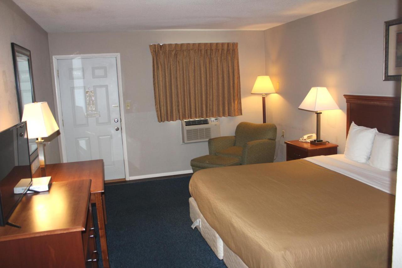 Interstate Motel Rensselaer Dış mekan fotoğraf