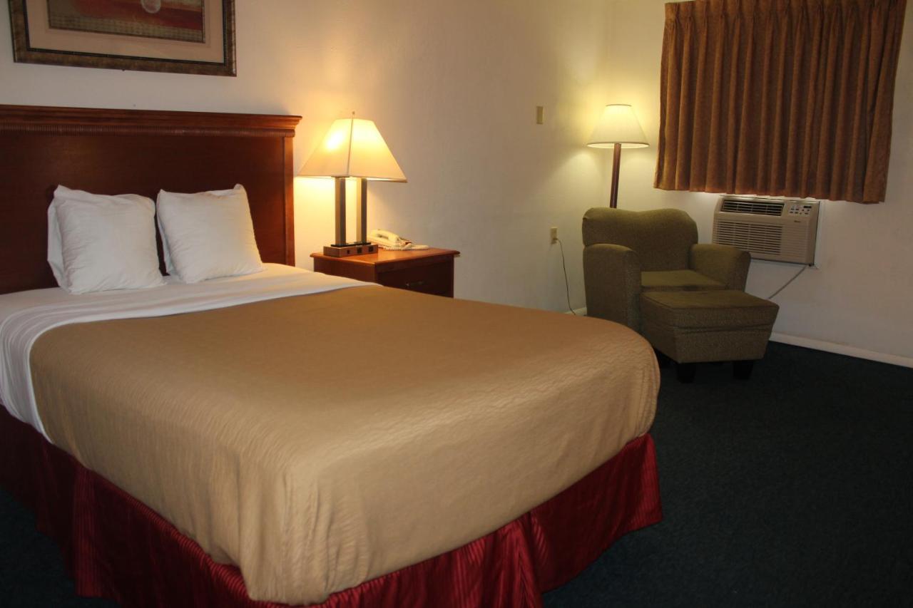 Interstate Motel Rensselaer Dış mekan fotoğraf